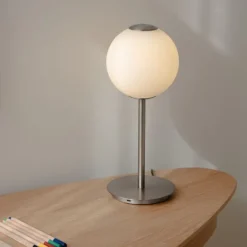 Audrey table lamp