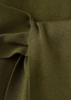 Belted knitted waistcoat