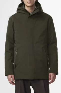 Blake Hood 8240