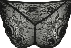 Cyrile rio briefs