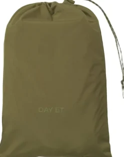 Day RE-No Rain Coat