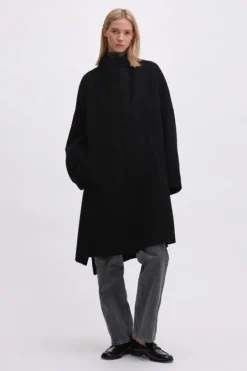 DRAPY WOOL COAT