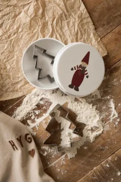 Dåse m/3 juletræ-kageudstikkere, nisse på låget