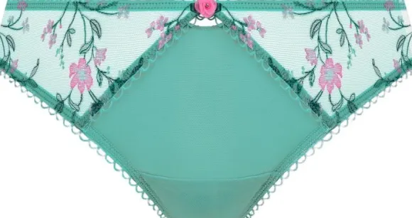 LOVE CRUSH BRIEF