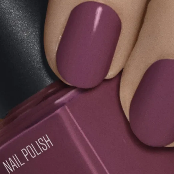 Nail Polish Dusty Bordeaux
