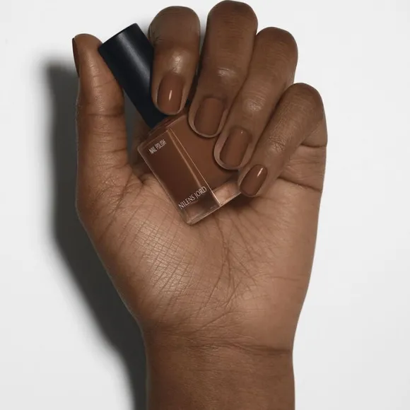 Nail Polish Walnut Brown