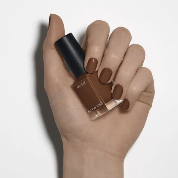 Nail Polish Walnut Brown