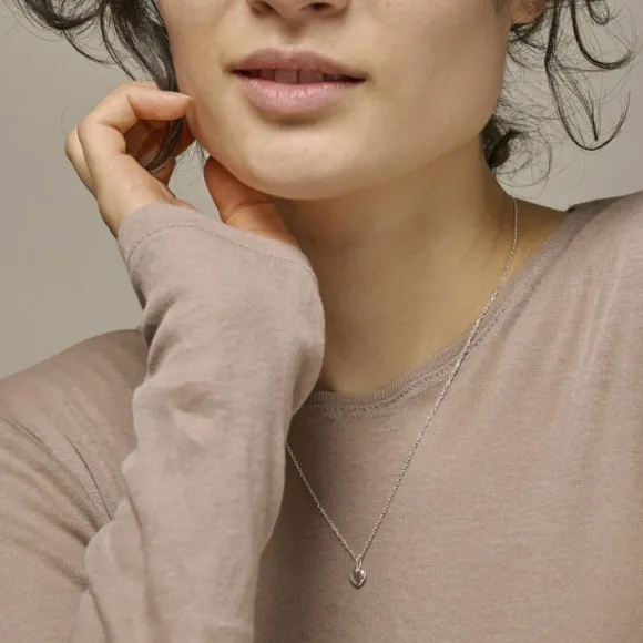 Necklace, Amore