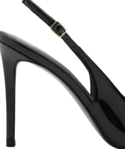 Patent heeled shoes