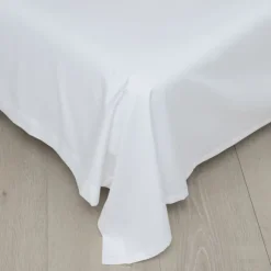 Satin lagen hvid