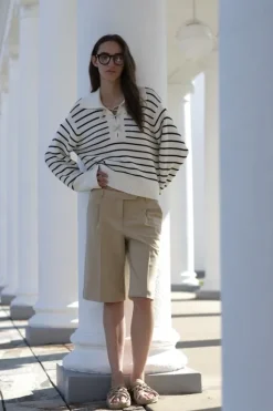 Scott Pleat Shorts