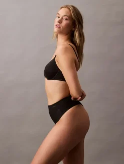 SCULPTED FIRM MESH THONG