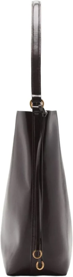 Shiny shoulder bag