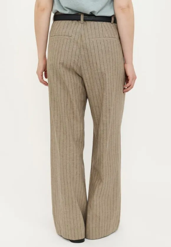 SRMarja Pant