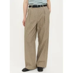SRMarja Pant