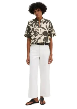 Woven Blouses Shortsleeve
